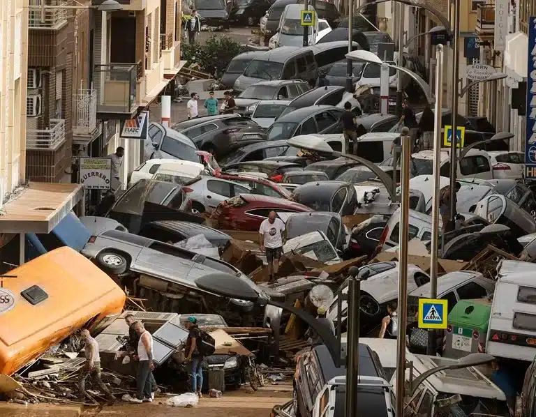 El Gobierno rechaza perdonar 441 millones de IVA por la compra de coches nuevos tras la DANA