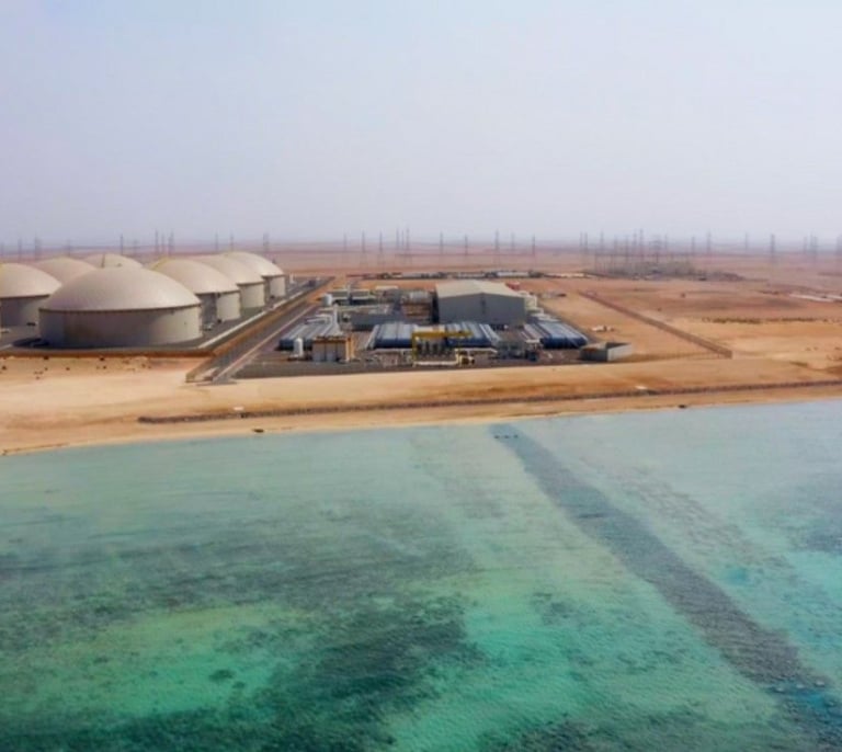 Las desalinizadoras saudíes impulsan la sostenibilidad y la protección de las reservas de agua