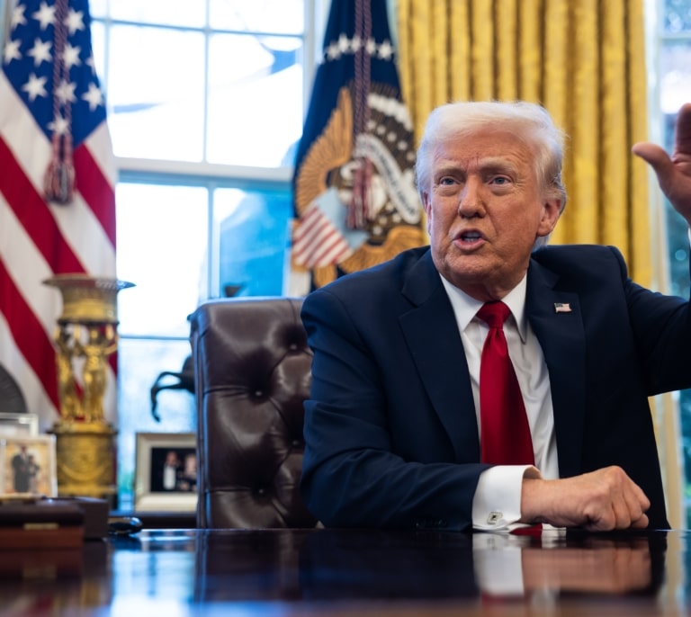 Trump anuncia aranceles del 25% para los coches y sus piezas que sean fabricados fuera de EEUU