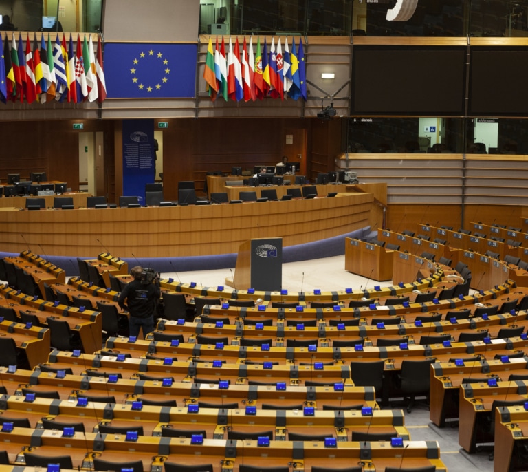 La Policía belga registra la sede de Huawei en Bruselas por un presunto caso de corrupción en el Parlamento Europeo