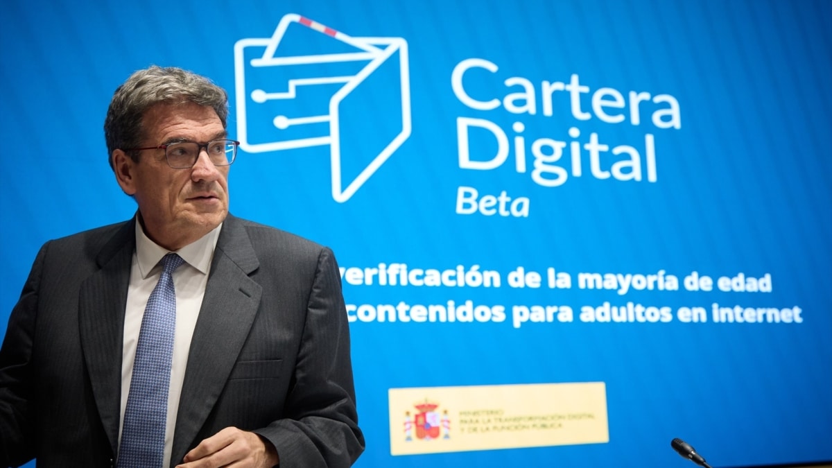 Presentación del 'pajaporte'