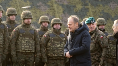 El primer ministro polaco anuncia que todos los varones adultos recibirán entrenamiento militar