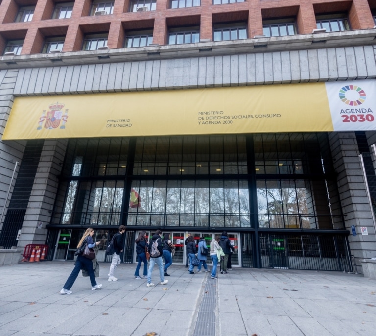 Sanidad tiene pendiente recuperar 9,2 millones de euros en contratos fallidos por material Covid