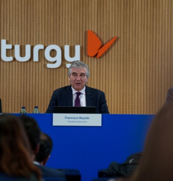 Argelia advierte de que la entrada de Taqa en Naturgy pondría en [...]