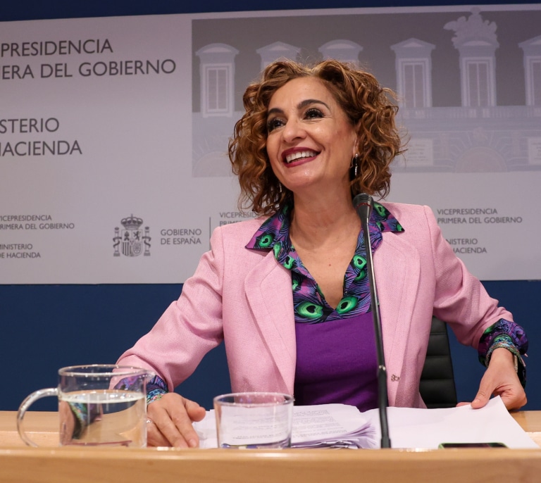 La mejora del déficit deja al Gobierno un colchón extra de 3.200 millones para poder gastar en defensa