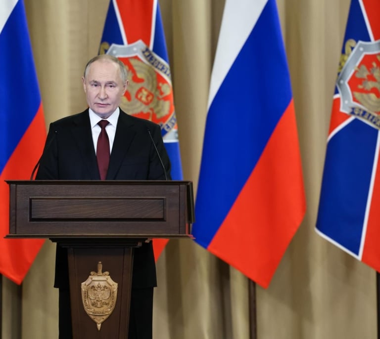 Rusia responde a la "coalición de voluntarios" en Reino Unido y el rearme de Ucrania: "No es para un plan de paz"
