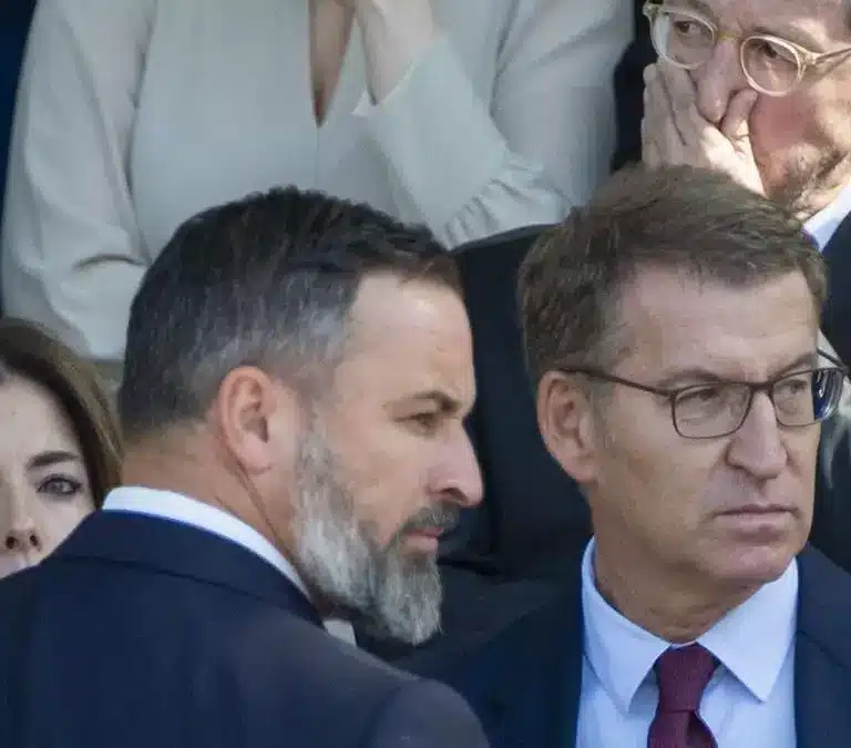 Feijóo incrementará sus ataques contra Abascal por su seguidismo a las políticas de Trump