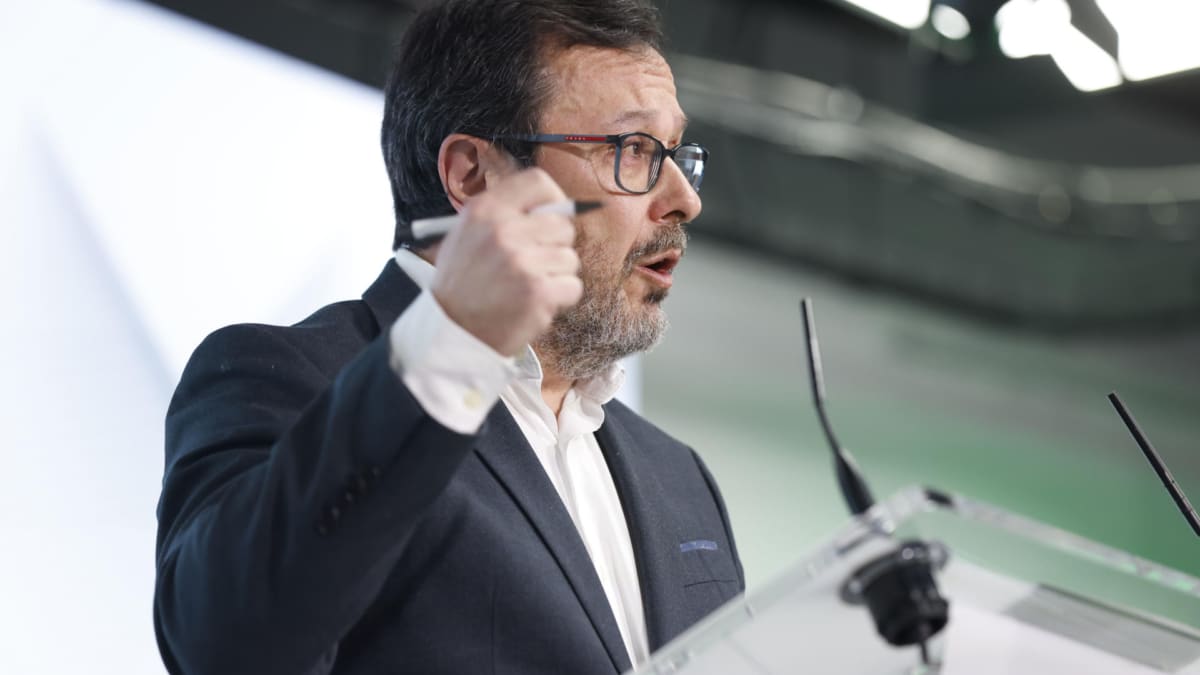 El portavoz nacional de Vox, José Antonio Fúster, durante la rueda de prensa de este lunes