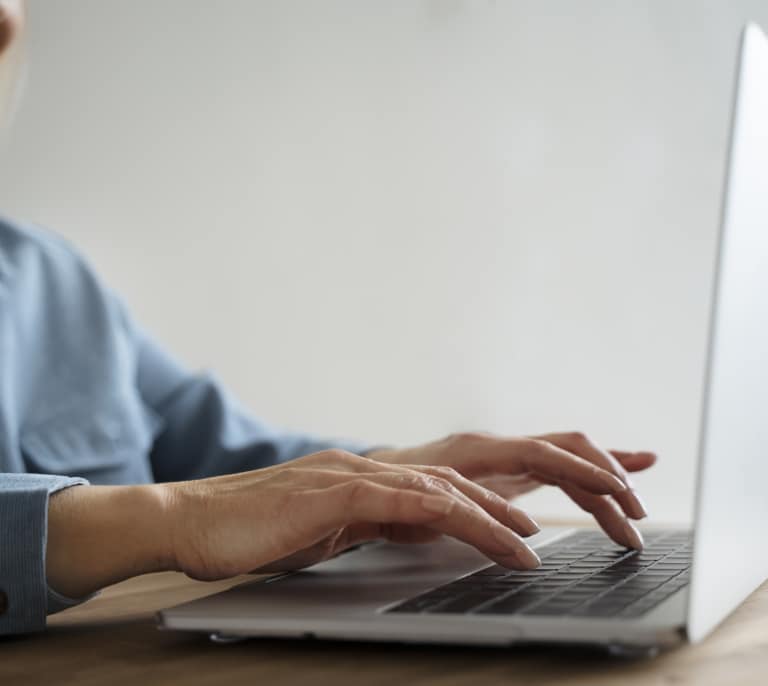 La Policía Nacional alerta sobre una nueva estafa digital conocida como 'tabnabbling'