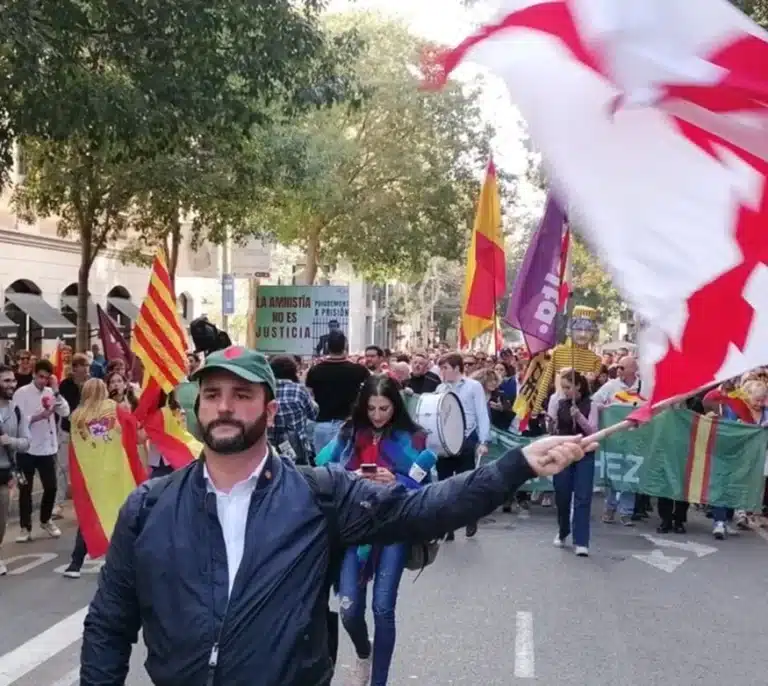 El 'Team Facha' de Vox, la milicia digital neonazi ligada a Jordi de la Fuente