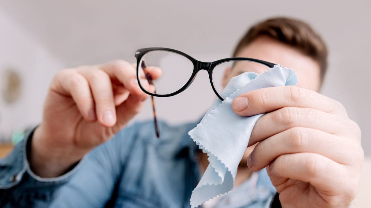 Limpiar gafas