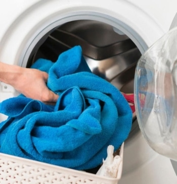 Esta es la temperatura a la que debes lavar la ropa para [...]