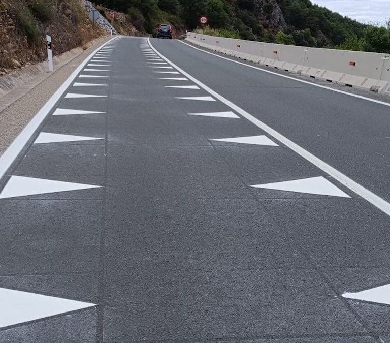 "Dientes de dragón", la señal de tráfico que pocos conocen