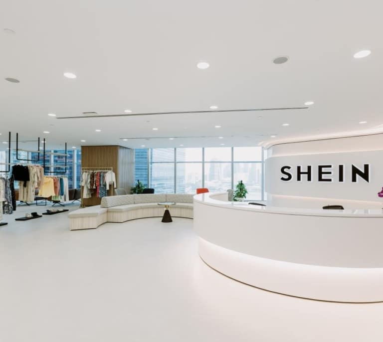 SHEIN ahorra casi un millón de metros cúbicos de agua a través de su programa Clean by Design