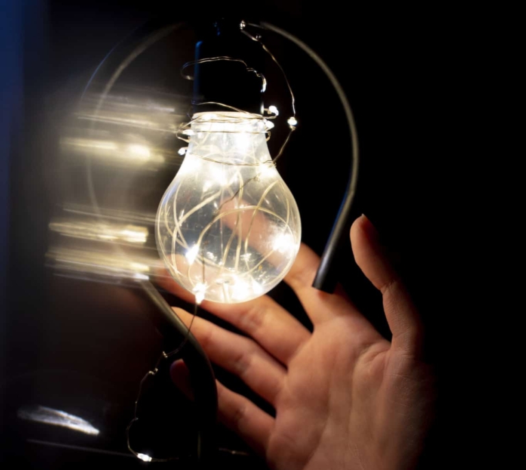 Precio de la luz hoy, 14 de marzo de 2025: estas son las horas más caras y más baratas