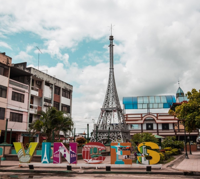 Tirar manteca al techo