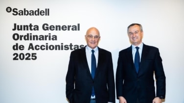 Oliu pide al Gobierno que aclare su postura sobre una fusión de BBVA y Sabadell tras la OPA: "Debe velar por el futuro de España"