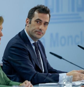 Sánchez queda en manos de Podemos en el decreto antiaranceles
