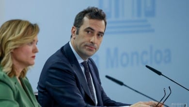 Sánchez queda en manos de Podemos en el decreto antiaranceles