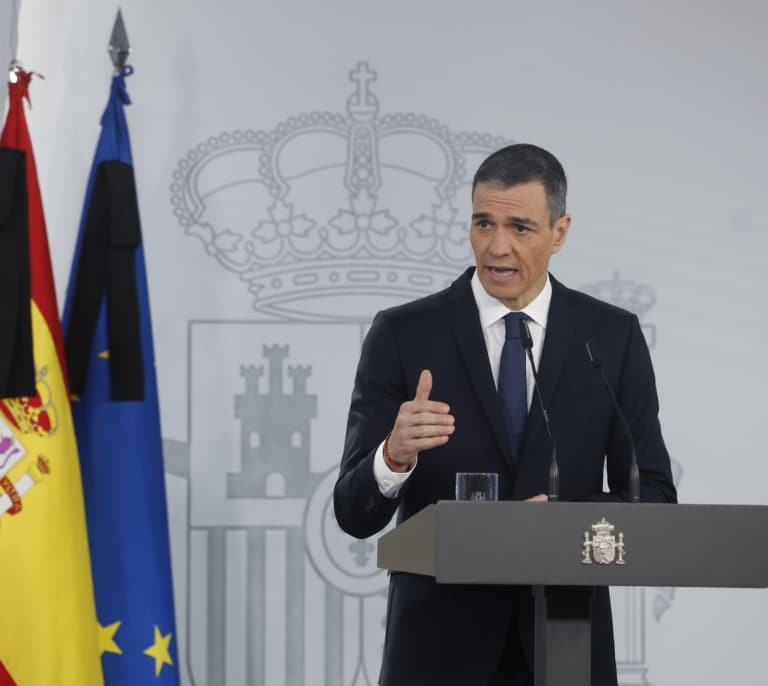 Pedro Sánchez elude el control del Congreso para aumentar el gasto en Defensa