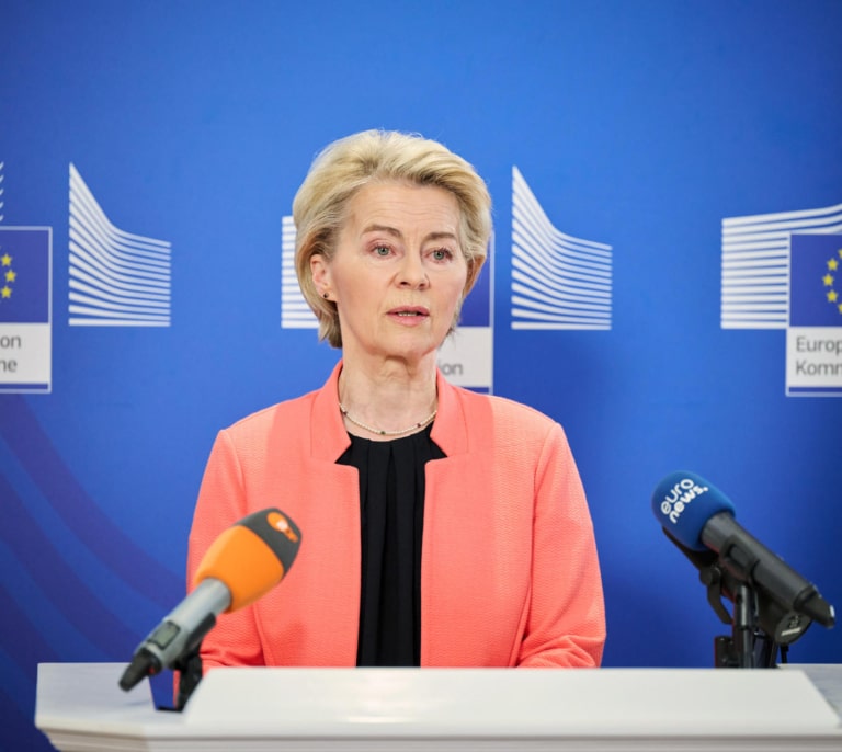 Von der Leyen: "La economía mundial va a sufrir mucho pero en la UE estamos juntos en esto"