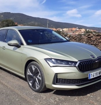 Skoda Superb 1.5 TSI mHEV: Elegancia polivalente