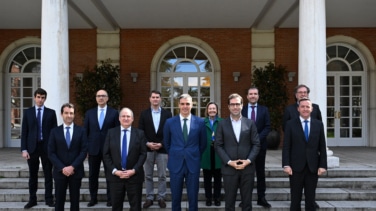 Sánchez inyectó 10.500 millones en Defensa tras las visitas de Escribano a Moncloa y el fiasco de la compra de Santa Bárbara