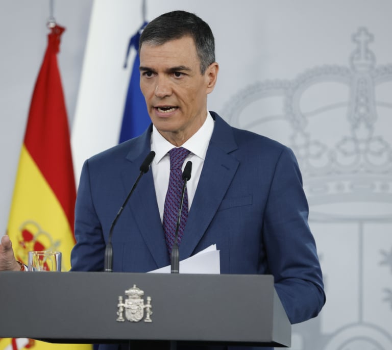 Sánchez se reúne con la presidenta de REE y los jefes de las grandes eléctricas y les pide que colaboren para saber las causas del apagón