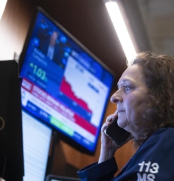 Wall Street pierde un 3,5% por los nuevos aranceles a China y [...]