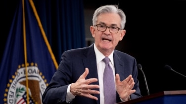 Trump exige a la Reserva Federal que baje los tipos de interés y Powell contesta que con los aranceles prevé más inflación