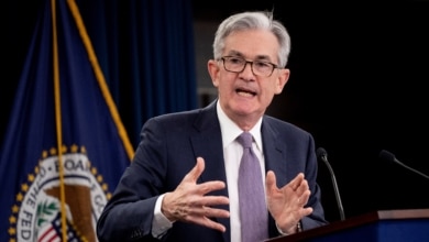 Trump exige a la Reserva Federal que baje los tipos de interés y Powell contesta que con los aranceles prevé más inflación