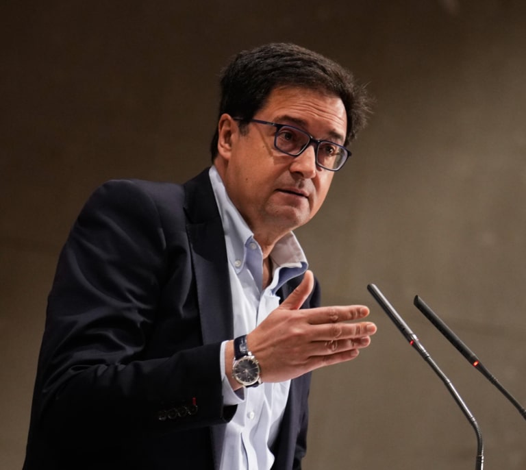 El PSOE de Madrid responde al veto de Ayuso y organizará su propio Dos de Mayo