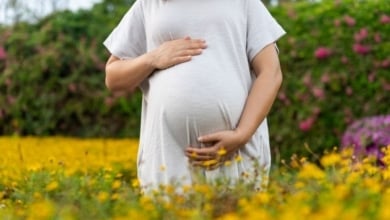 La crisis que se avecina en Occidente por la maternidad tardía y la baja fertilidad 