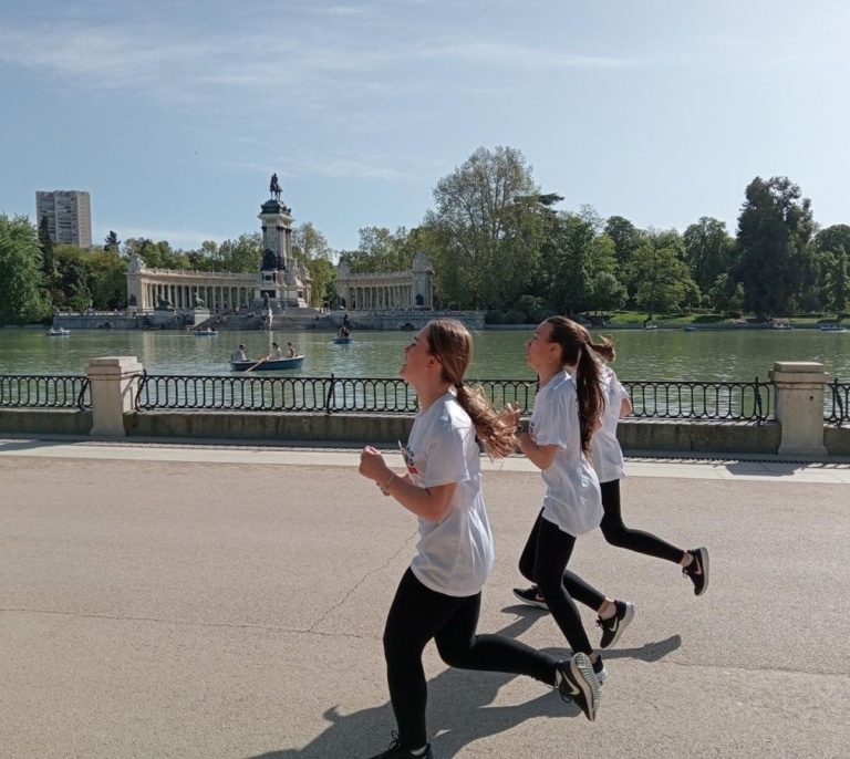 La MiniMaratón Madrid-Nebrija reúne a 4.000 jóvenes en Madrid para fomentar el deporte y combatir la soledad no deseada