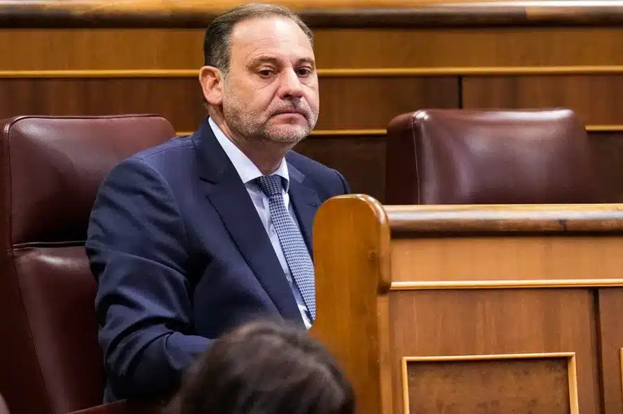Transportes asegura que Ábalos no cobró el medio millón que pide el TS