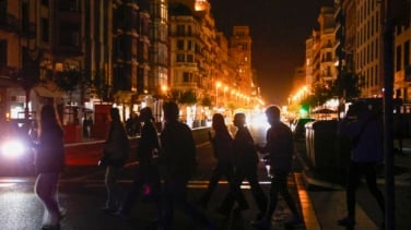 El juez alude a 'Anonymous' y al apagón de Ucrania en 2016 para justificar la investigación por terrorismo