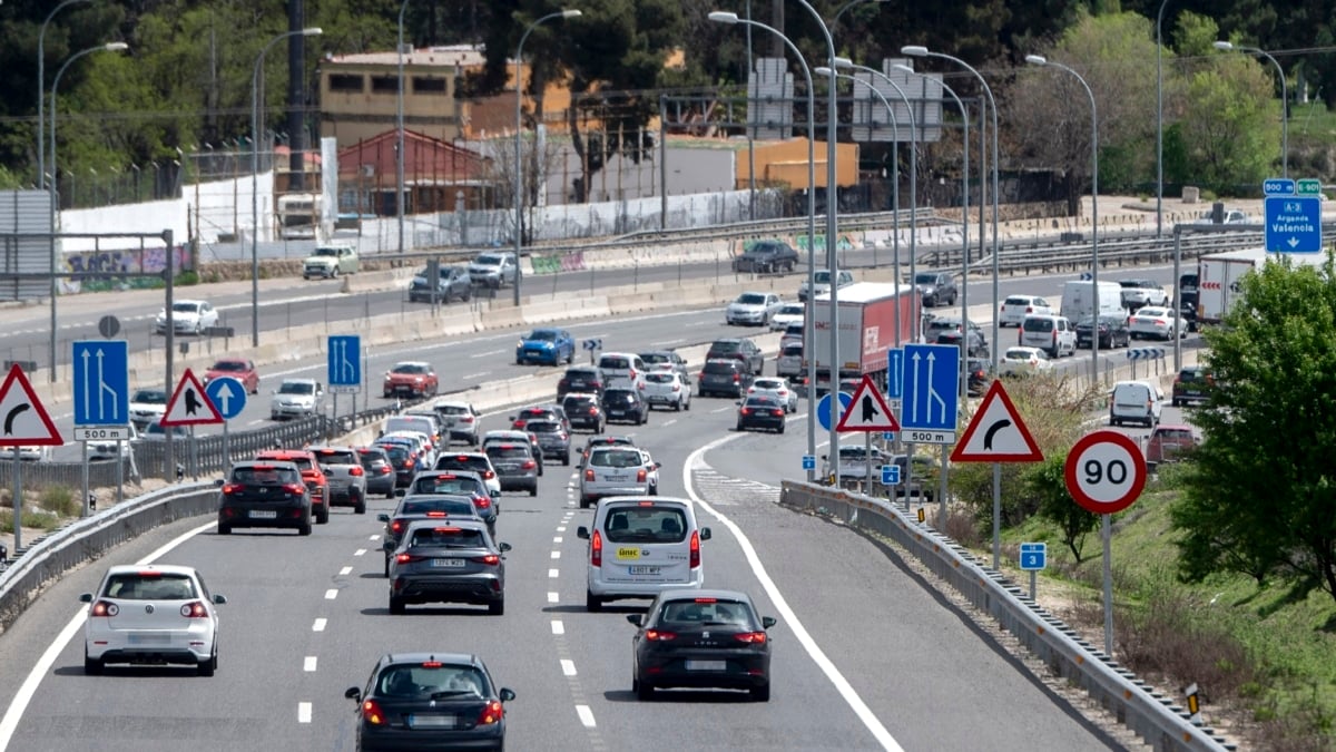 Atasco en la autovía A-3, 16 de abril de 2025