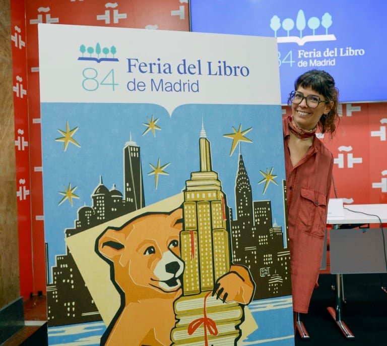 La Feria del Libro de Madrid presenta su nuevo cartel: un skyline neoyorquino en tiempos de Trump