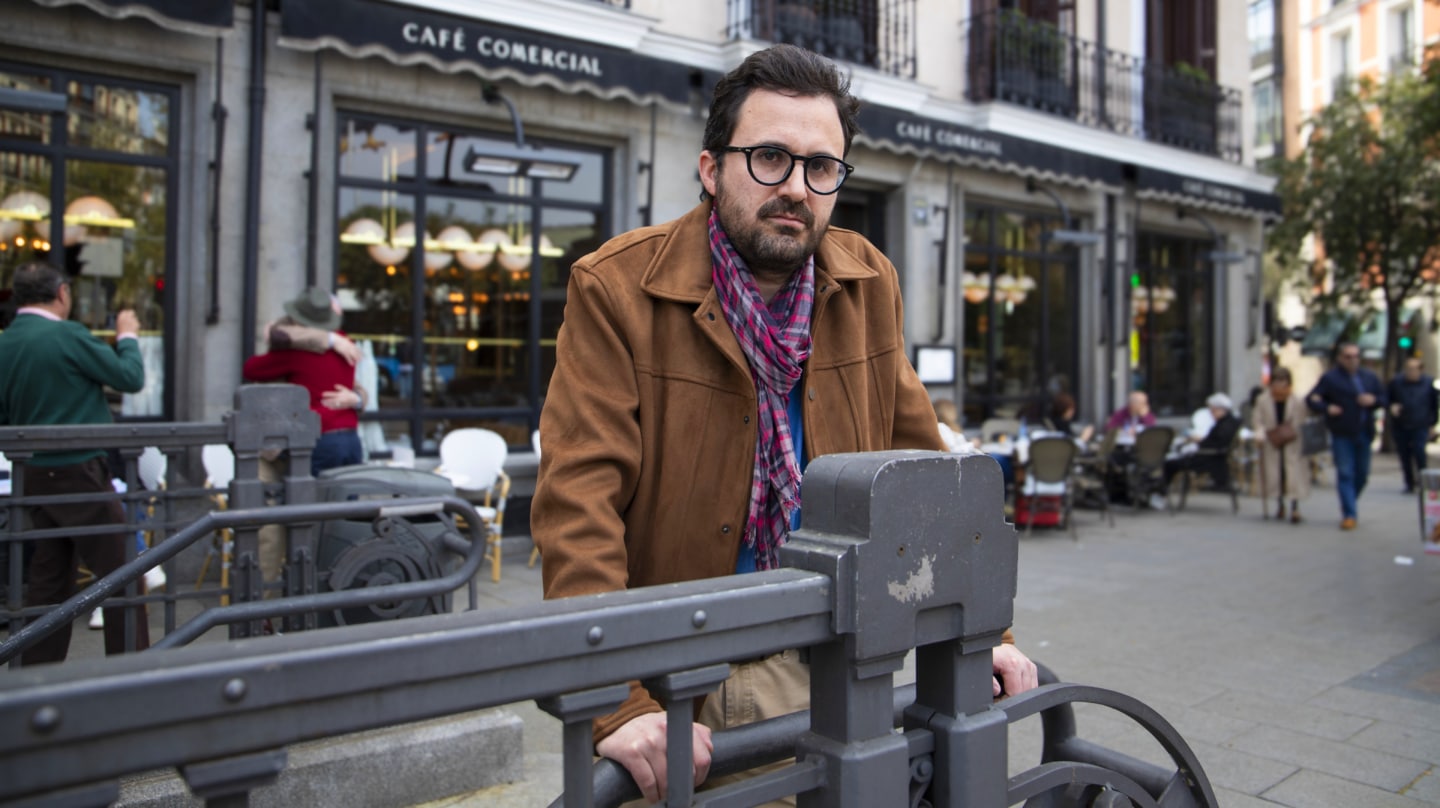El periodista y escritor Benjamín G. Rosado, autor de 'El vuelo del hombre', Premio Biblioteca Breve 2025.