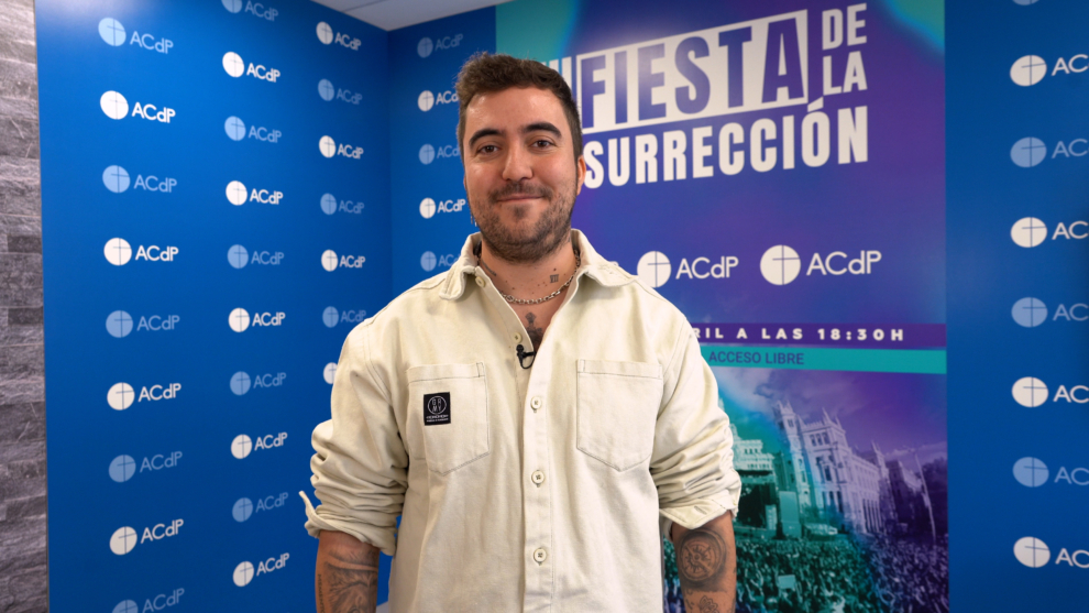 El cantante sevillano Beret durante la rueda de prensa de la III edición de la Fiesta de la Resurrección
