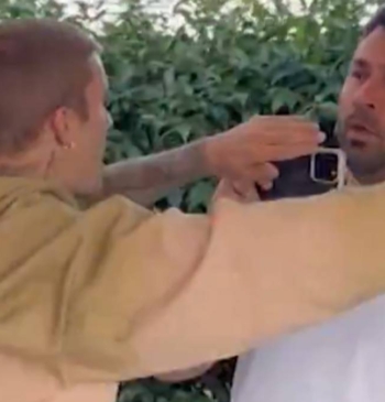 Justin Bieber se enfrenta a los paparazzi