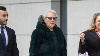 La caja de Ferraz aviva las sospechas sobre la empresaria que llevó 90.000 euros en bolsas 