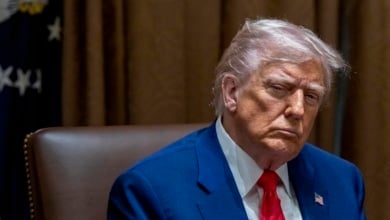 La UE lleva a la OMC los aranceles de Trump y estudia cargar los productos de EEUU por 100.000 millones de euros