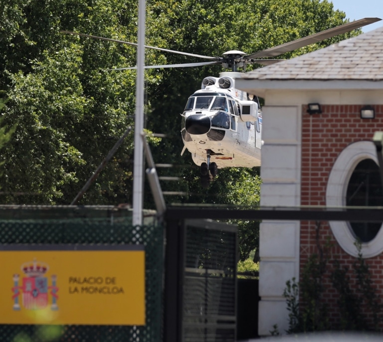 El Gobierno incluye en su Plan de defensa sustituir los helicópteros que usan Sánchez, los ministros y el Rey
