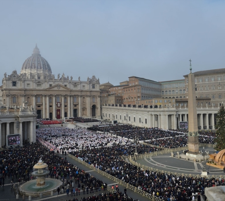 ¿Qué pasa cuando muere un Papa? El protocolo previo al cónclave y los cambios introducidos por el Papa Francisco