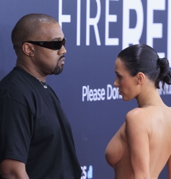 Kanye West confirma su ruptura con Bianca Censori: "le dio un ataque [...]