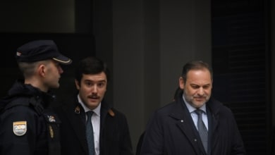 El juez del 'caso Koldo' ordena averiguar el domicilio de Miss Asturias 2017 y reclama su contratación pública