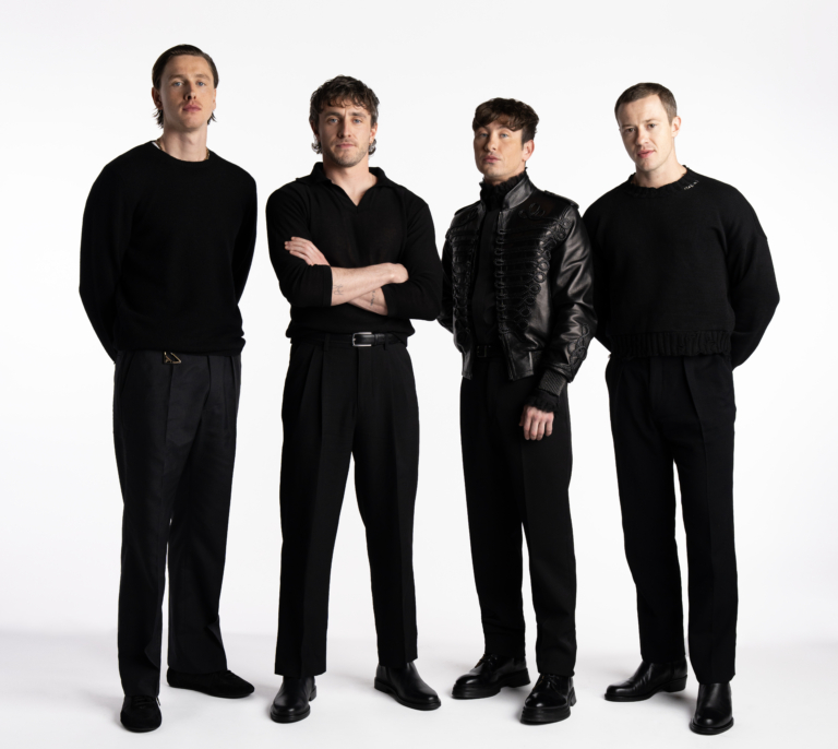 ¿Quiénes son los protagonistas de la saga de Sam Medes sobre 'The Beatles'?