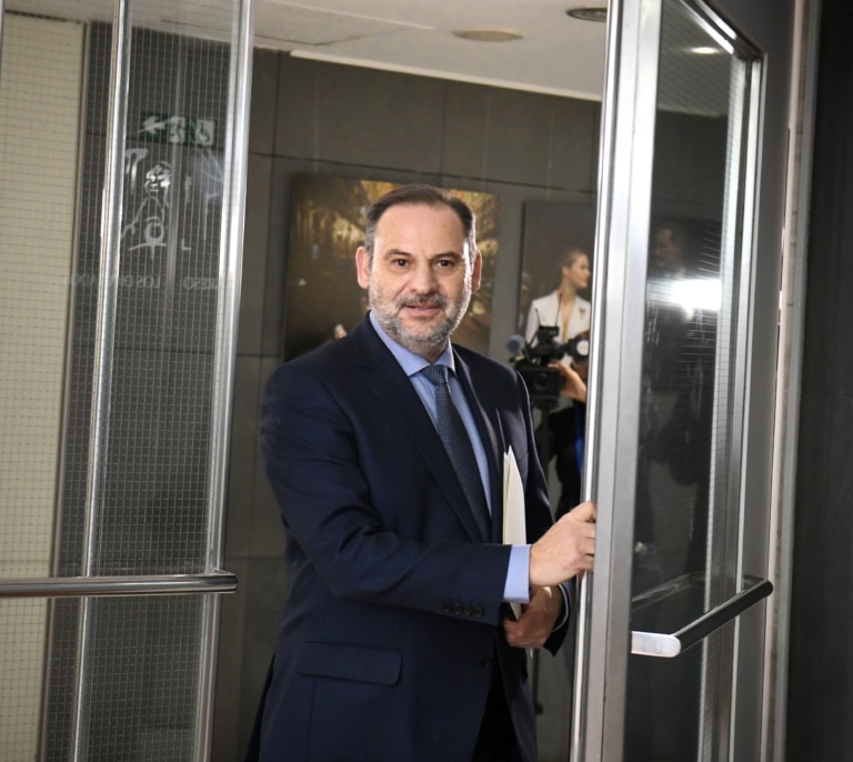 El director de Tragsatec afirma que Adif le garantizó que Jésica, la exnovia de Ábalos, sí que iba a trabajar