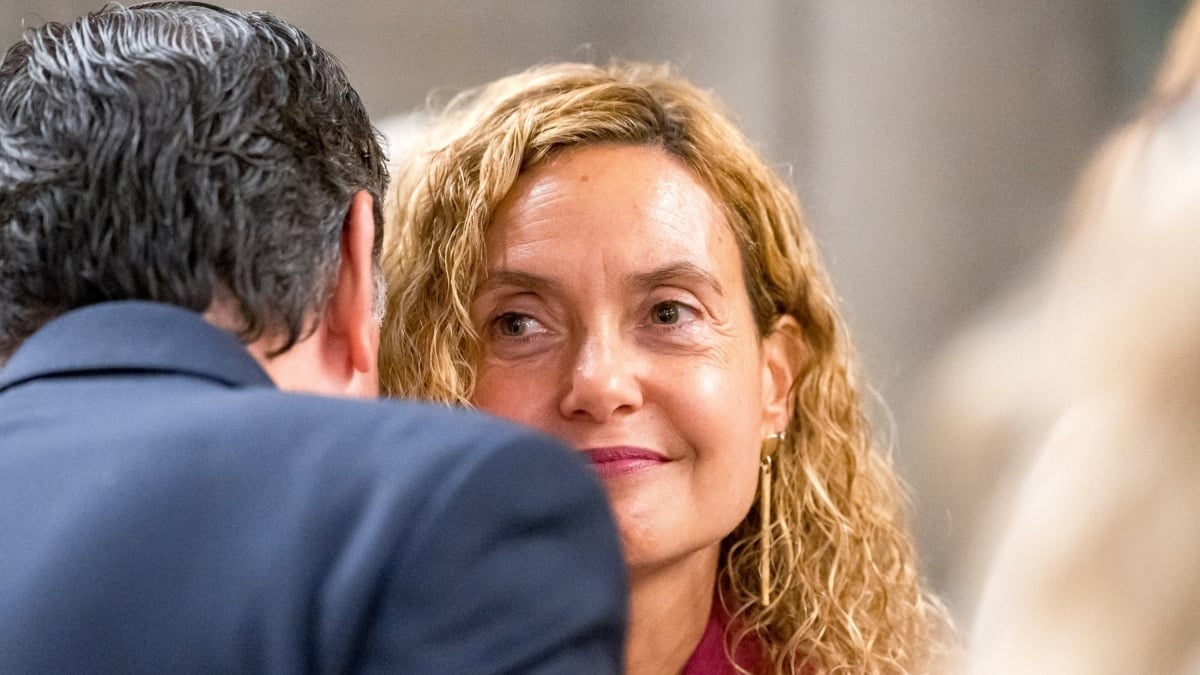La expresidenta del Congreso de los Diputados, Meritxell Batet, durante el acto de homenaje a los funcionarios del Cuerpo Nacional de Policía condecorados con la Cruz al Mérito Policial